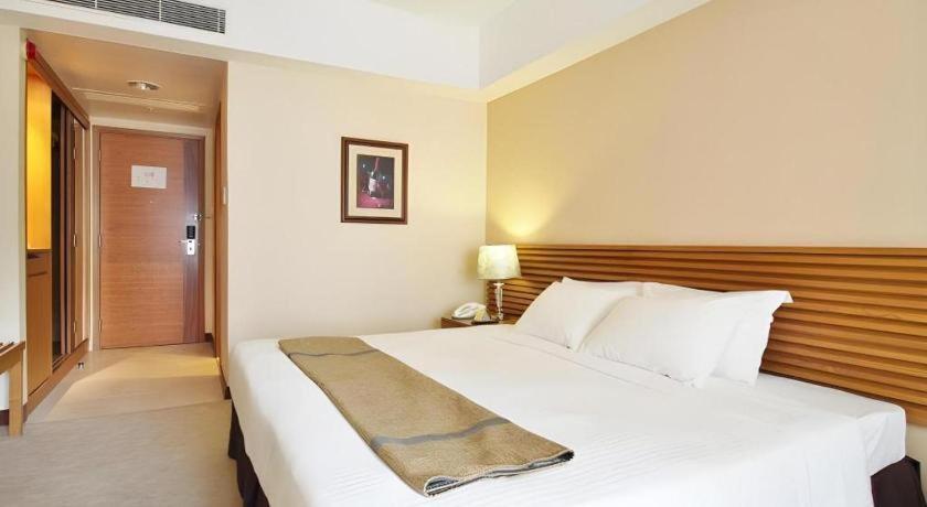 Caritas Oswald Cheung International House Hotel Hong Kong Exterior photo